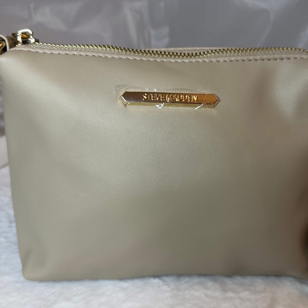 Steve Madden Pouch NWT